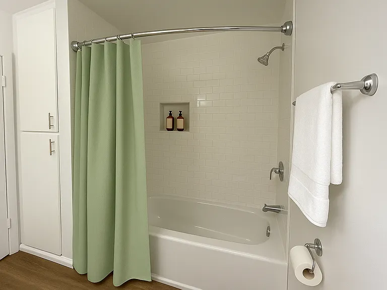 400 N Los Robles Avenue — Photo 24