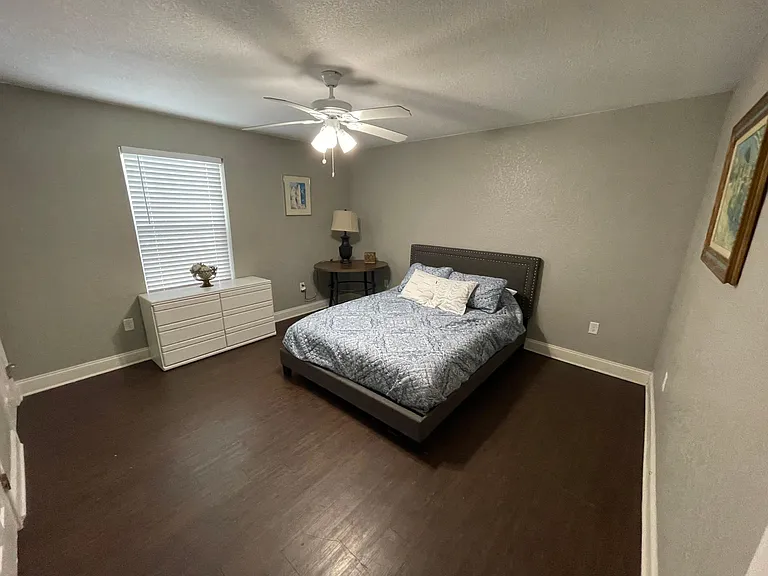 2304 Washington Ave — Photo 4