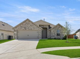 5904 Halls Lake Loop, Fort Worth, TX 76179