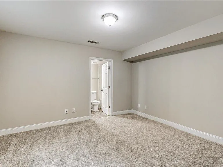 3681 Pavilion Point — Photo 31