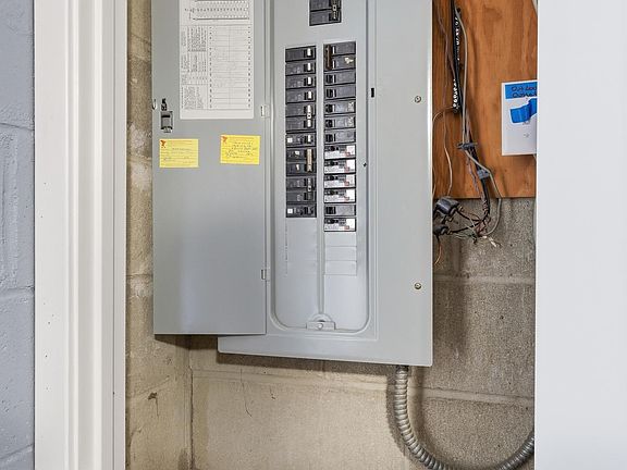 5th image of 5453 28th Ave S