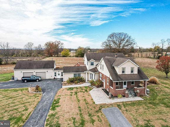 3rd image of 3989 Kump Station Rd