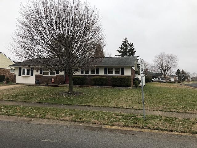2nd image of 1820 Sioux Dr