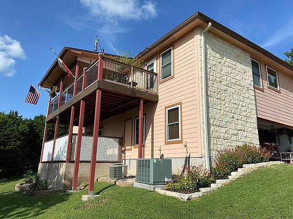 3rd image of 8412 Briar Wood Cir