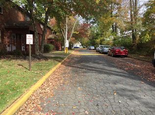 914 Garnet Dr FL 2ND, Burlington, NJ 08016