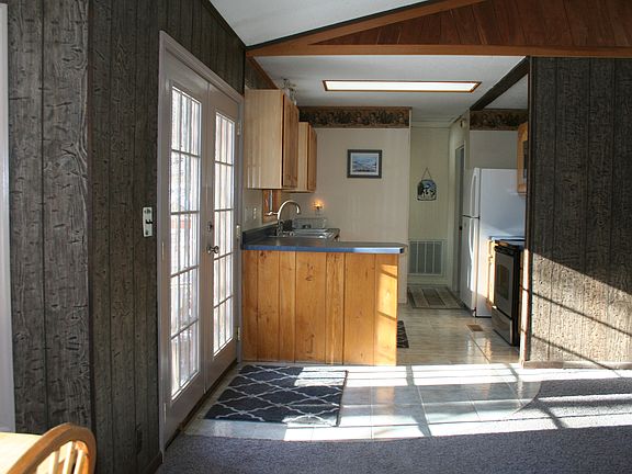 2nd image of 227 Dogwood Ln