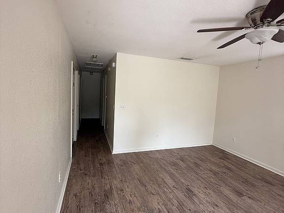 5th image of 22 Ruby Ln