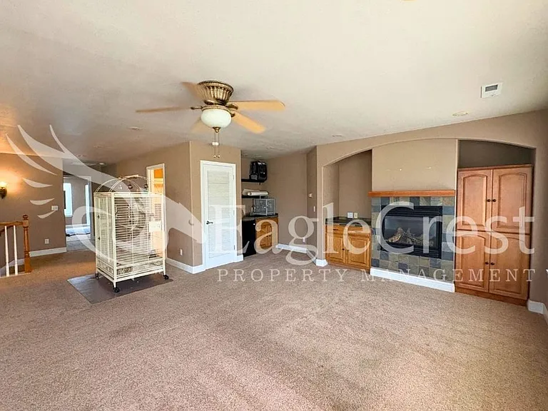 44 Vinehill Dr — Photo 55
