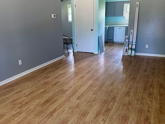 3rd image of 2872 Wexford Dr
