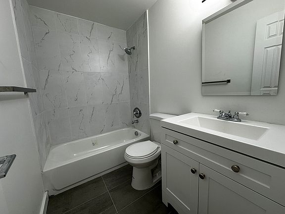 4th image of 590 Bergen Ave #26FA
