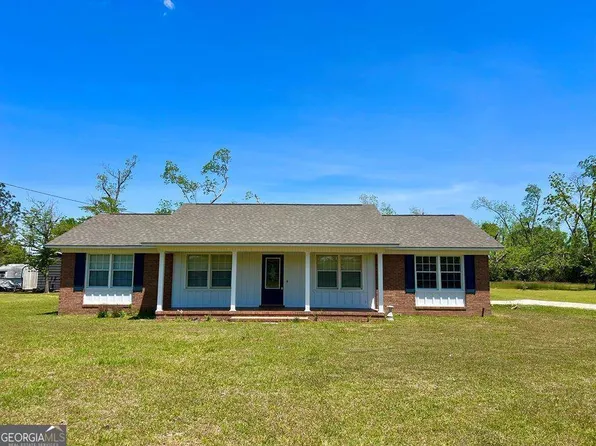 55 3rd Ave, Hazlehurst, GA 31539