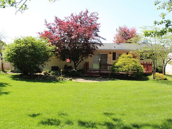 3rd image of 63 Birch Park Dr