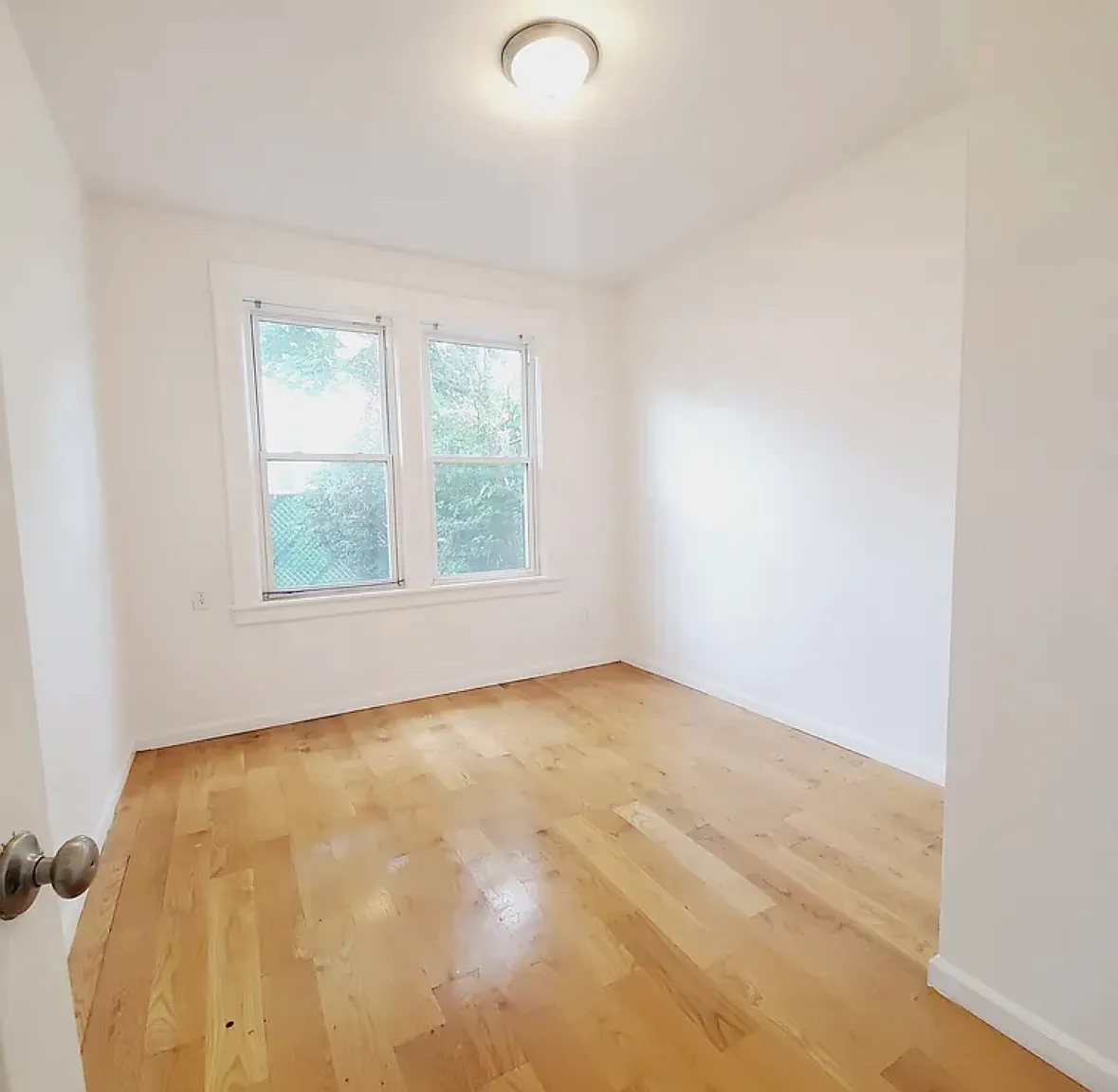 4 bed, $3,000 — Photo 3