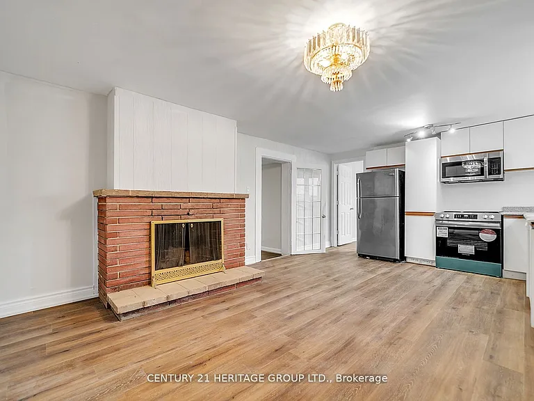 31 Larabee Cres #BASEMENT — Photo 12