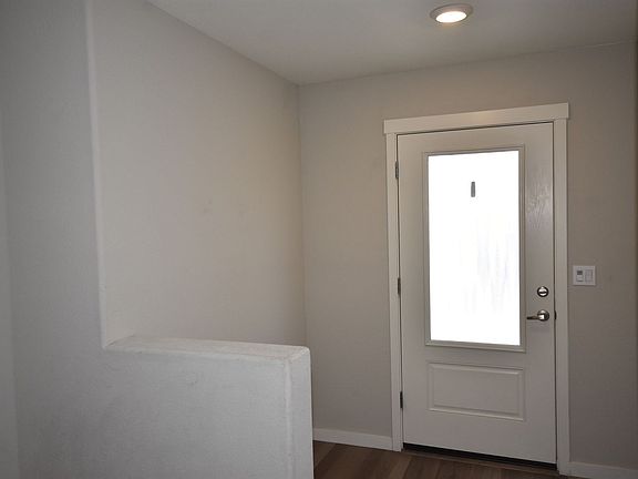 2nd image of 4097 Southampton St