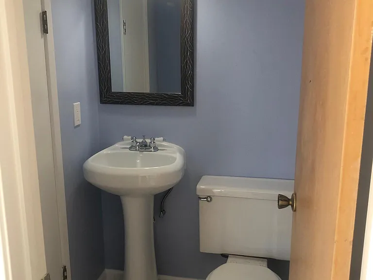 707 Colina Ln #B — Photo 10