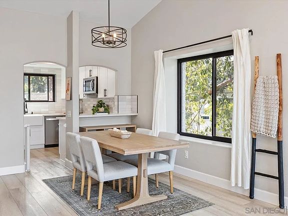 5th image of 16266 Avenida Venusto Unit E
