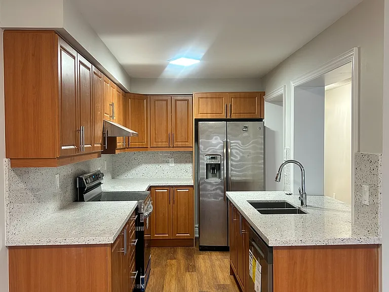 56 Coyote Cres #MAIN — Photo 12