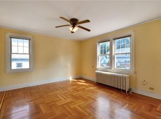 105 Greenvale Ave, Yonkers, NY 10703