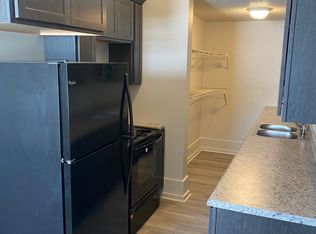 201 S Main St #4, Bridgewater, VA 22812