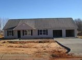 235 Shannons Pl, Comer, GA 30629