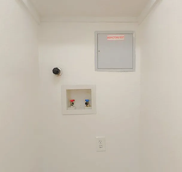 1017 Alvarado Dr SE — Photo 10