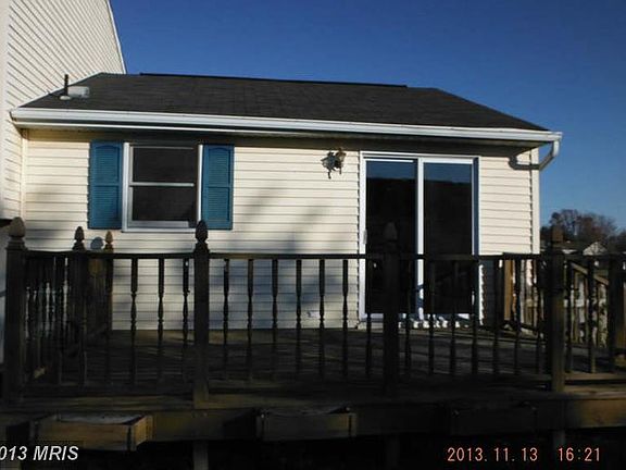 3rd image of 109 Honey Creek Cir