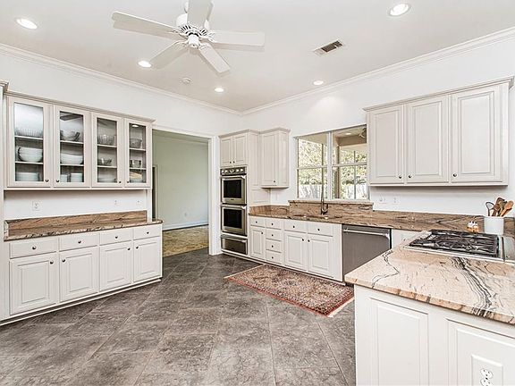 5th image of 6011 Walden Pl