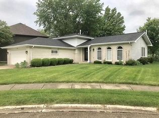 941 Greensboro Ct, Naperville, IL