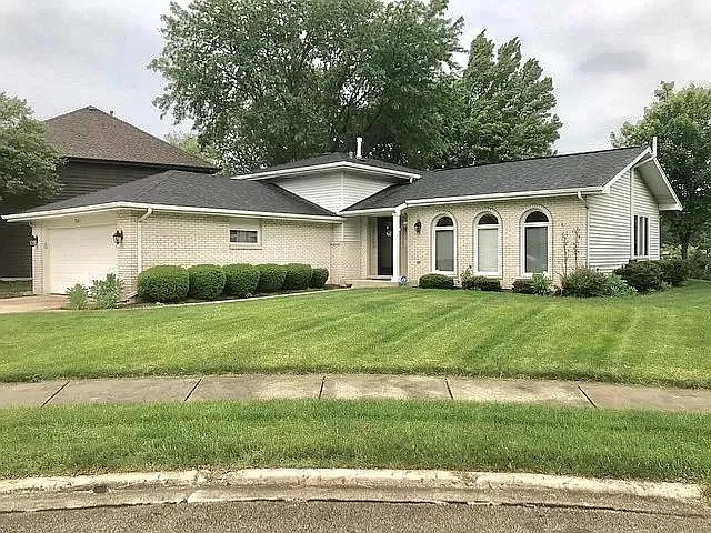 941 Greensboro Ct photo 1
