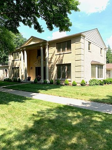 1st image of 900 Franklin Ave