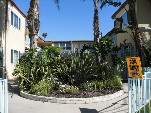 10901 Blix St APT 11, North Hollywood, CA 91602