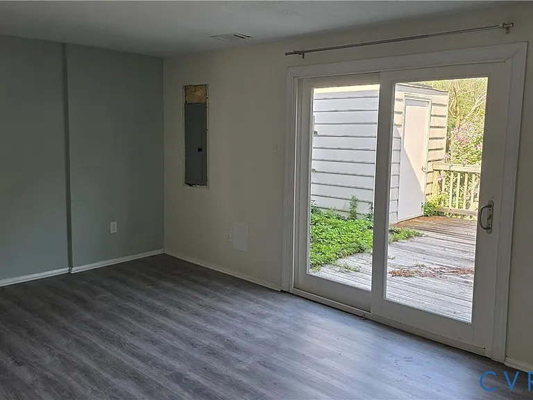 726 Sturgis Dr — Photo 5