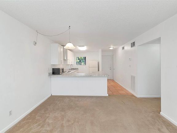 4th image of 6033 34th St W APT 58