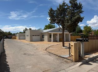 3741 San Isidro St NW, Albuquerque, NM 87107
