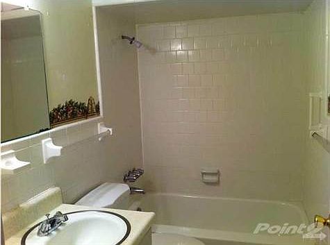 4th image of 10280 N Palafox St #B