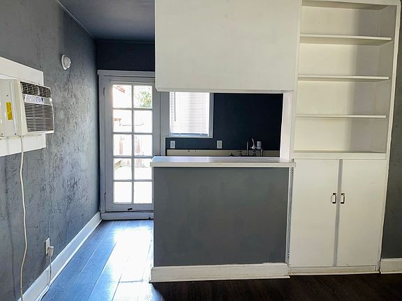 4th image of 530 W Kaweah Ave #530.5