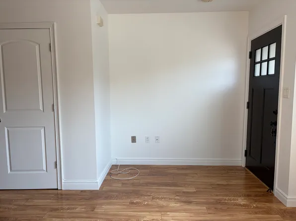131 Elson St APT 1, Staten Island, NY 10314