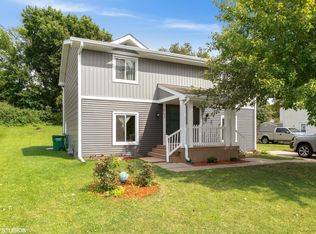 2193 NW 90th St, Clive, IA 50325