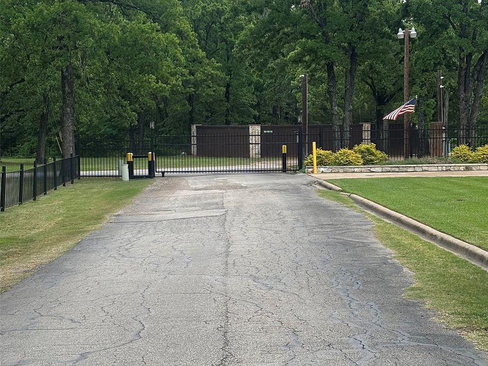 1st image of 123 Channelview Dr