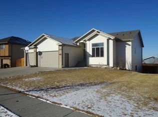 3018 Cody Dr, Bismarck, ND 58503