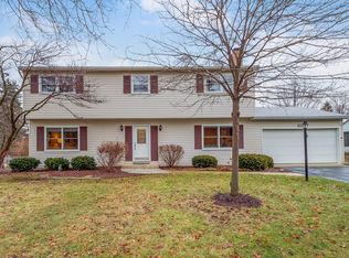25W658 Durfee Rd, Wheaton, IL 60189