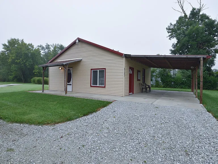 2149 W US Highway 40 — Photo 10