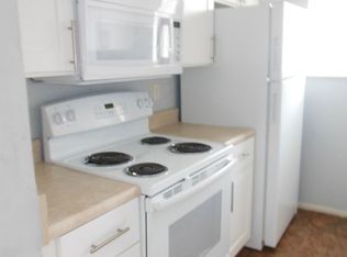 828 E Tiffany Dr APT 4, Mangonia Park, FL 33407