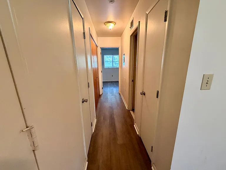 363 E Liberty St — Photo 7