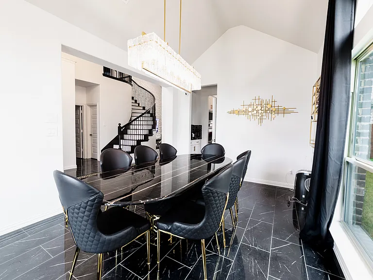 Formal Dining