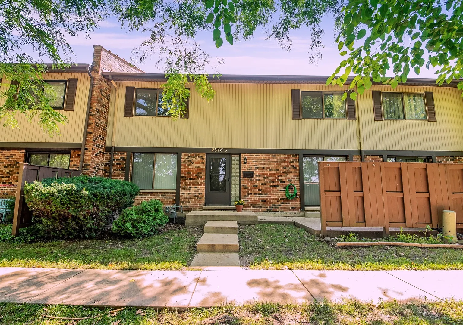 3 bed, 1.5 bath, 1156 sqft, $2,325 — Photo 1
