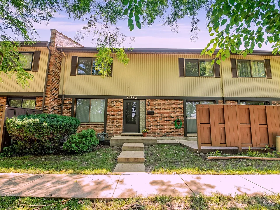 7346 Country Creek Way #8