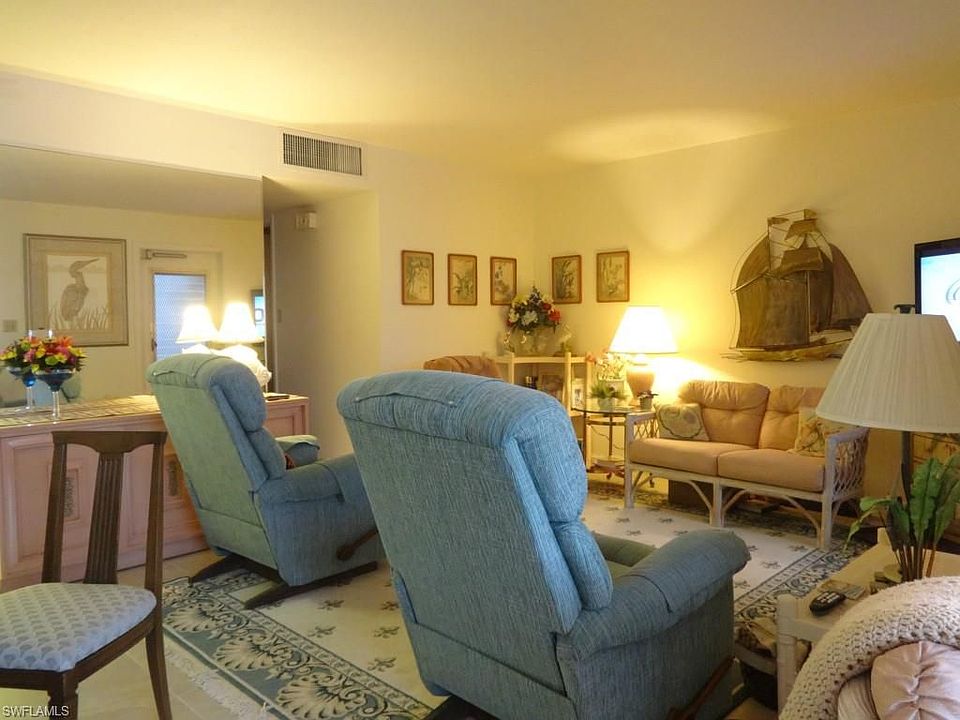 1st image of 1065 Gulf Shore Blvd N APT 311