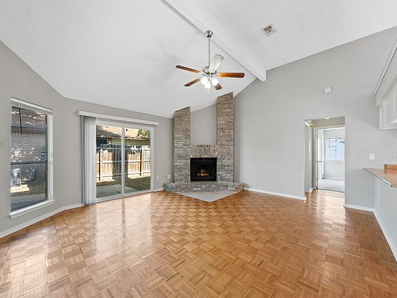 1st Living Area
